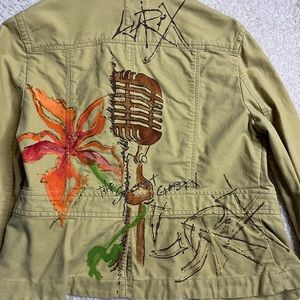 Khaki Okd Bavy Jacket w Artist Painting on Back Size medium adult